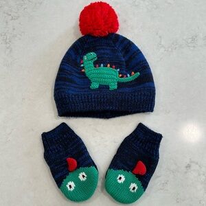 NWOT M&S Dinosaur Hat and Gloves 18-36 Months